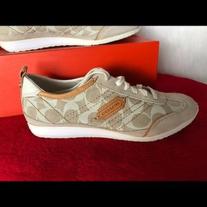 Coach Tennis shoes 💋